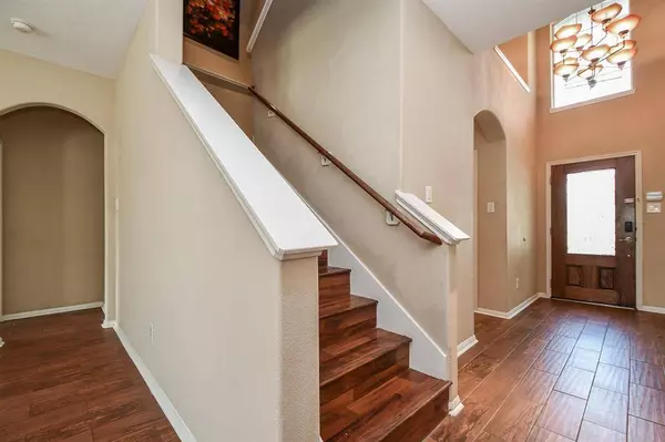 11226 Lovington DR, Houston, TX 77088