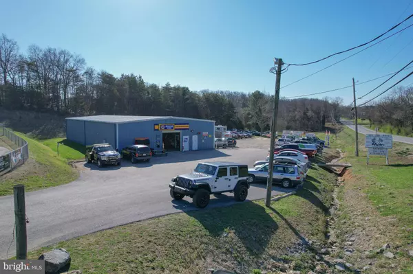 874 CHESHIRE RD, Bunker Hill, WV 25413