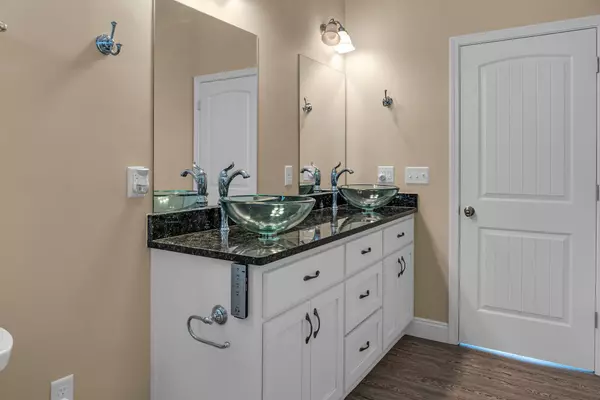 6427 Georgia Ave, Port St Joe, FL 32456