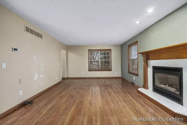 11265 Barkton Drive, Holland, MI 49424