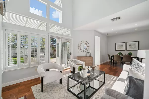 22 Lakeridge Ct, San Ramon, CA 94582