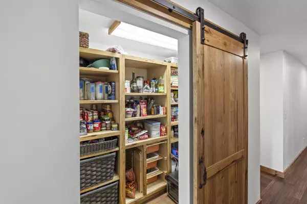 5039 E Antelope Rd, Eagle Point, OR 97524