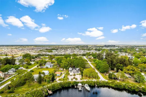 503 1ST AVE NW, Ruskin, FL 33570