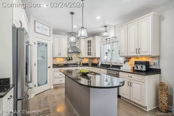 447 Timbermill Lane, Howell, MI 48843