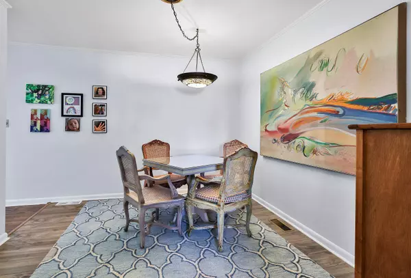 232 Boston DR, Versailles, KY 40383