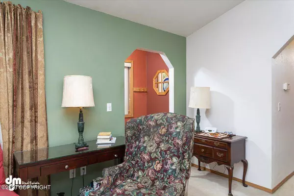 5271 S Tennyson CT, Wasilla, AK 99623