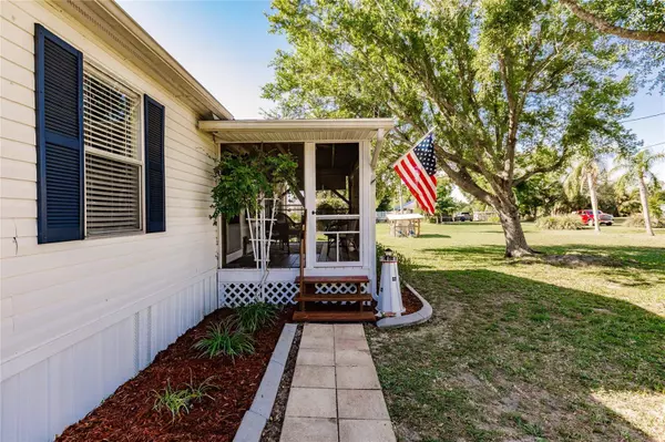 10854 SW LAUREL AVE, Arcadia, FL 34269