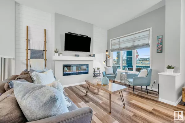 4122 CHAPPELLE GR SW, Edmonton, AB T6W 4M5