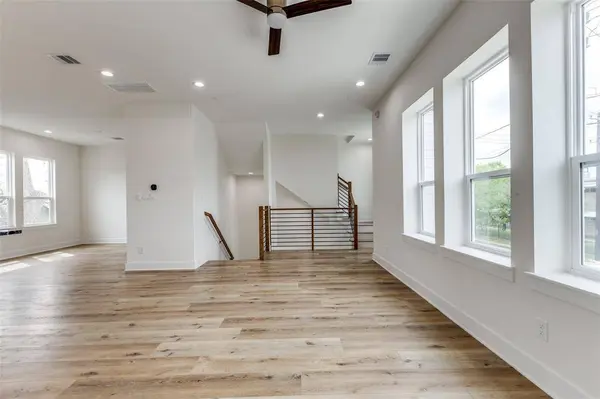 728 E 33rd ST, Houston, TX 77022