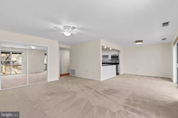 10109 WINDSTREAM DR #6, Columbia, MD 21044