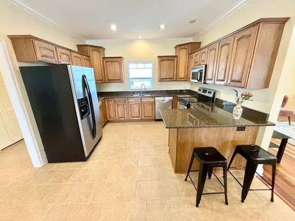 6723 CUMMINS ST, Metairie, LA 70003