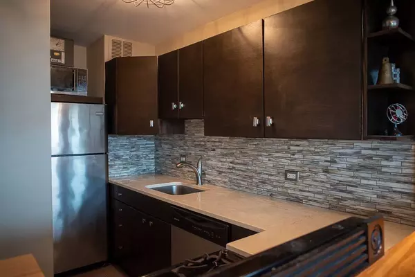 1 E Scott Street #1902, Chicago, IL 60610