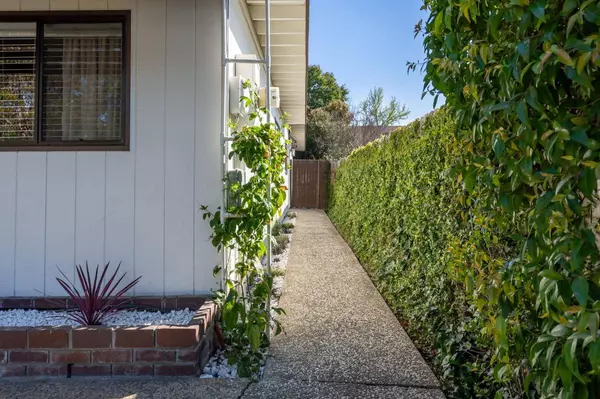 4131 Scranton CIR, Carmichael, CA 95608