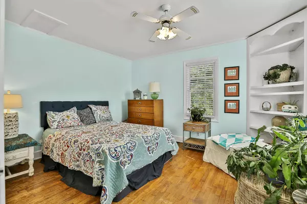 232 Boston DR, Versailles, KY 40383