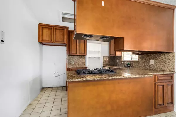 7008 Briggs DR, Sacramento, CA 95828