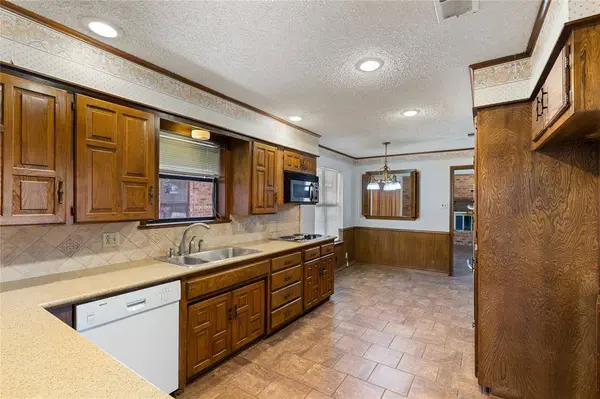 2320 San Miguel Street, Sherman, TX 75092