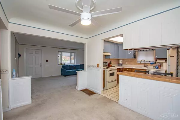 1080 Springbrook Dr, Cincinnati, OH 45224