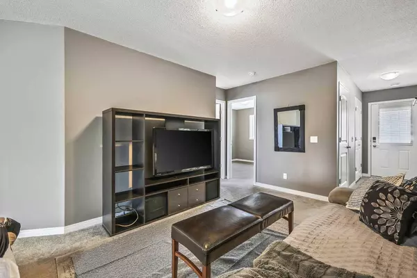 134B 6 AVE, Strathmore, AB T1P 1B8