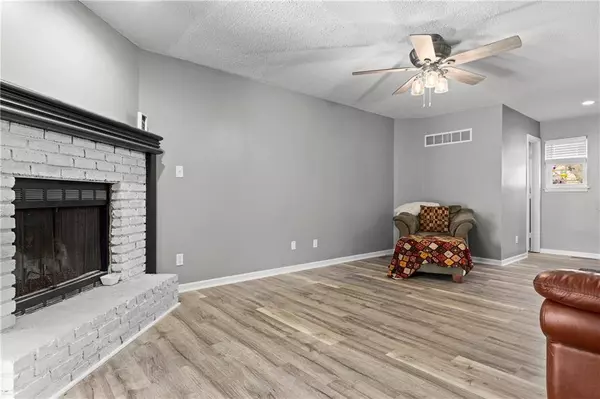 7019 N Fisk CT, Kansas City, MO 64151