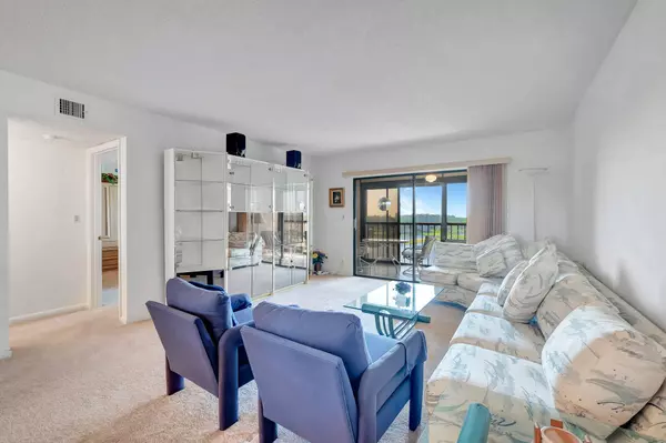 6866 Huntington LN 707, Delray Beach, FL 33446