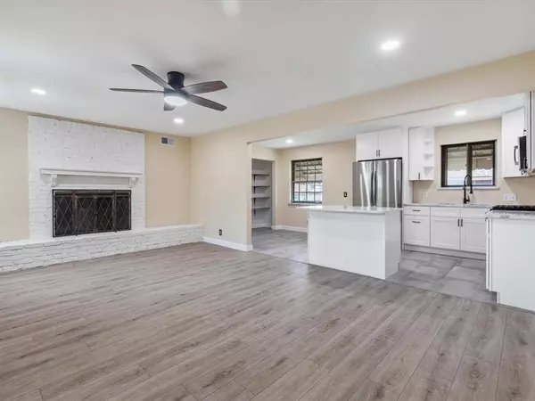 334 Mizell Street, Duncanville, TX 75116