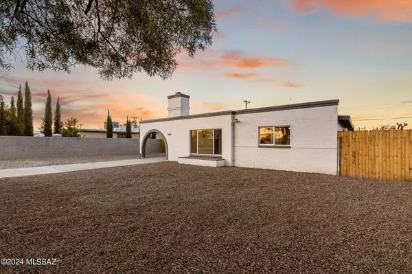 5401 S Alaska Drive, Tucson, AZ 85706