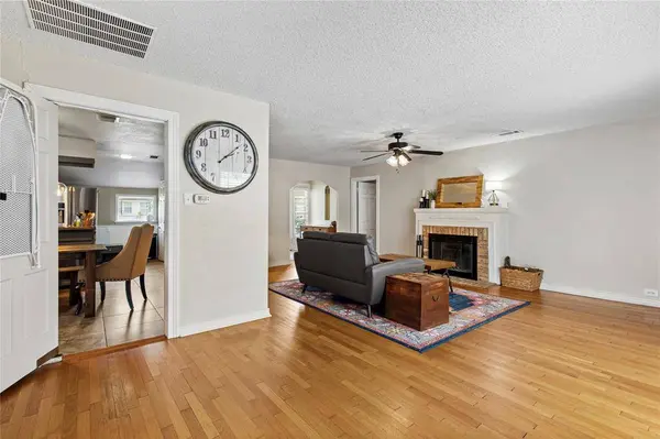 1526 N Lockhart Street, Sherman, TX 75092