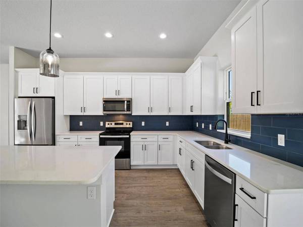 4 LONG PL, Palm Coast, FL 32137