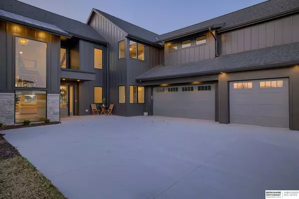 5804 N 292 Circle, Valley, NE 68064