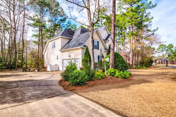 102 Glen Abby Dr, Summerville, SC 29483
