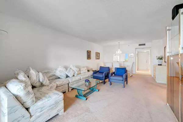 6866 Huntington LN 707, Delray Beach, FL 33446