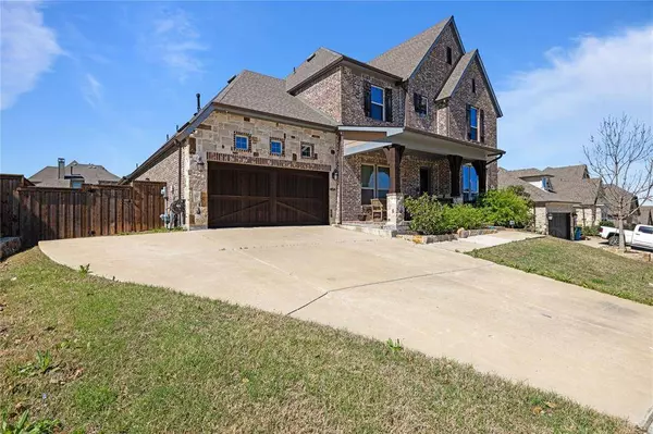 1003 Fairway Ranch Parkway, Roanoke, TX 76262