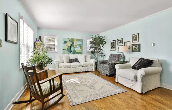 232 Boston DR, Versailles, KY 40383