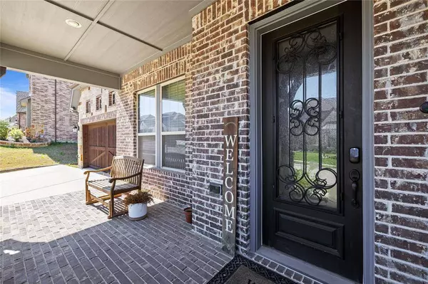 1003 Fairway Ranch Parkway, Roanoke, TX 76262