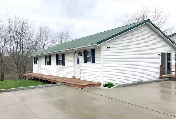 41059 Park Road Road, Shade, OH 45776