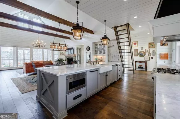 1661 Old Jones, Alpharetta, GA 30004