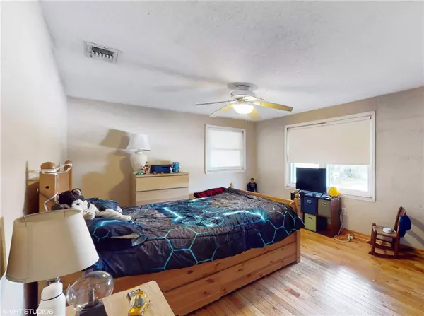 14218 85TH AVE, Seminole, FL 33776