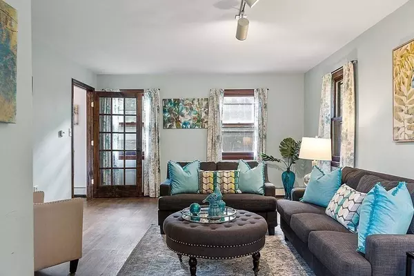 15 Launching Rd, Andover, MA 01810