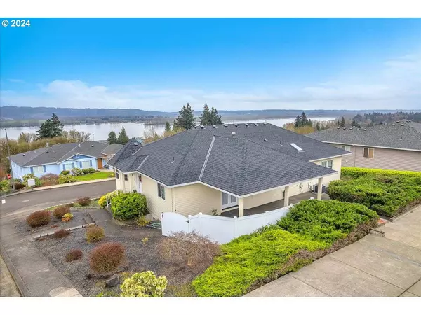 1635 7TH ST, Columbia City, OR 97018