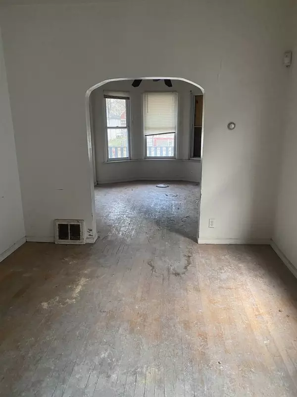 12130 S Lowe AVE, Chicago, IL 60628