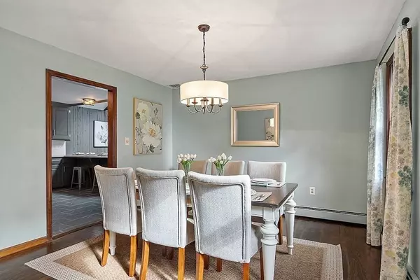 15 Launching Rd, Andover, MA 01810