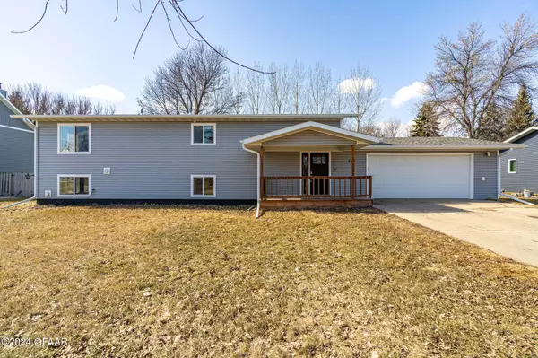 545 6TH Avenue SE, Mayville, ND 58257