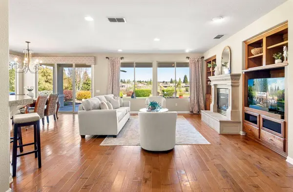 1440 Dapple Dawn LN, Lincoln, CA 95648