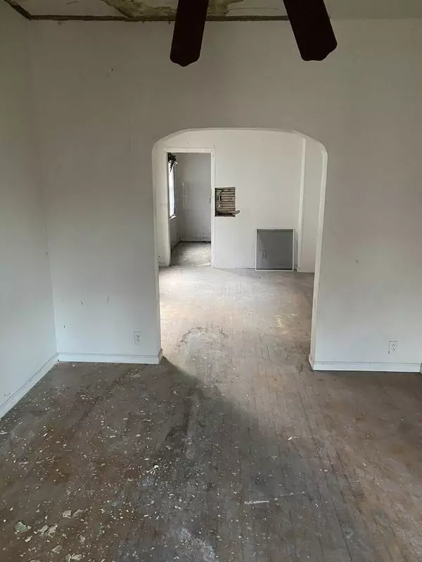 12130 S Lowe AVE, Chicago, IL 60628