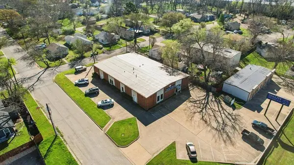 1515 S Sam Rayburn Freeway, Sherman, TX 75090