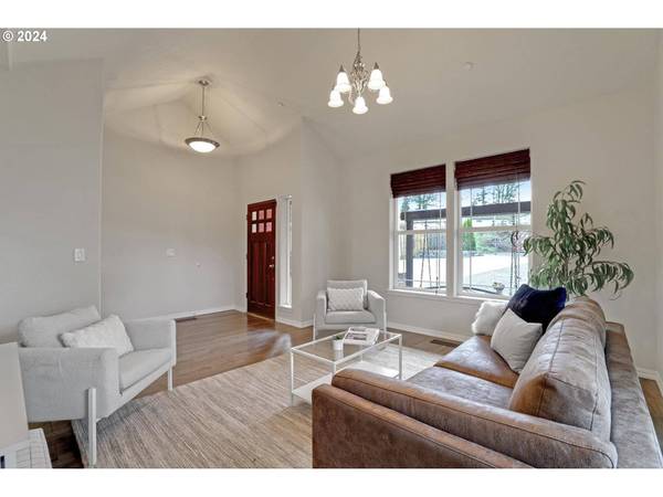 16049 GODON WAY, Oregon City, OR 97045