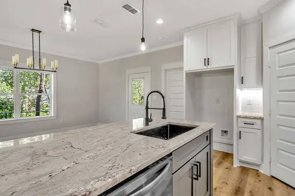 105 W Tena, Jacksonville, TX 75766