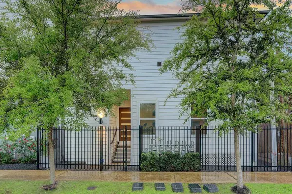 1442 W 25th ST, Houston, TX 77008