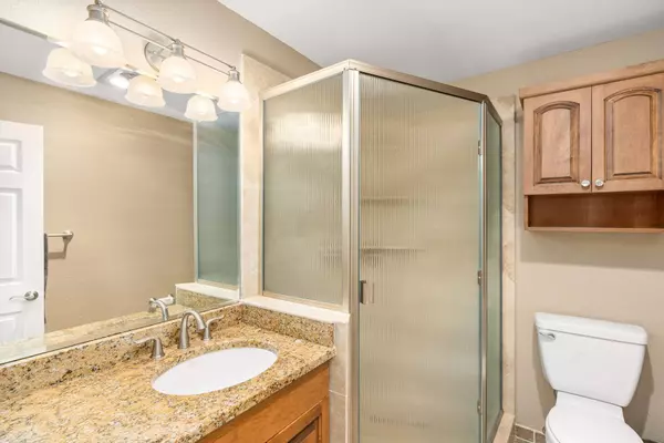 6296 Belmont Way, West Linn, OR 97068