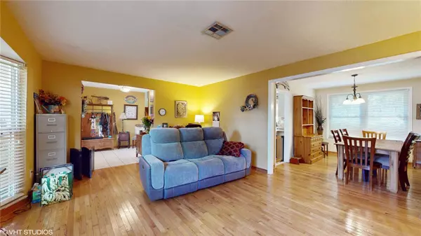 14218 85TH AVE, Seminole, FL 33776